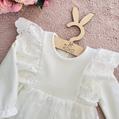 Sukienka na chrzest z tiulowymi motylkami Hania